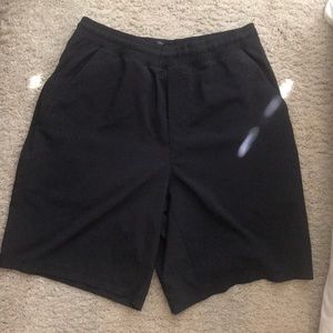 Men’s pacebreaker lululemon shorts